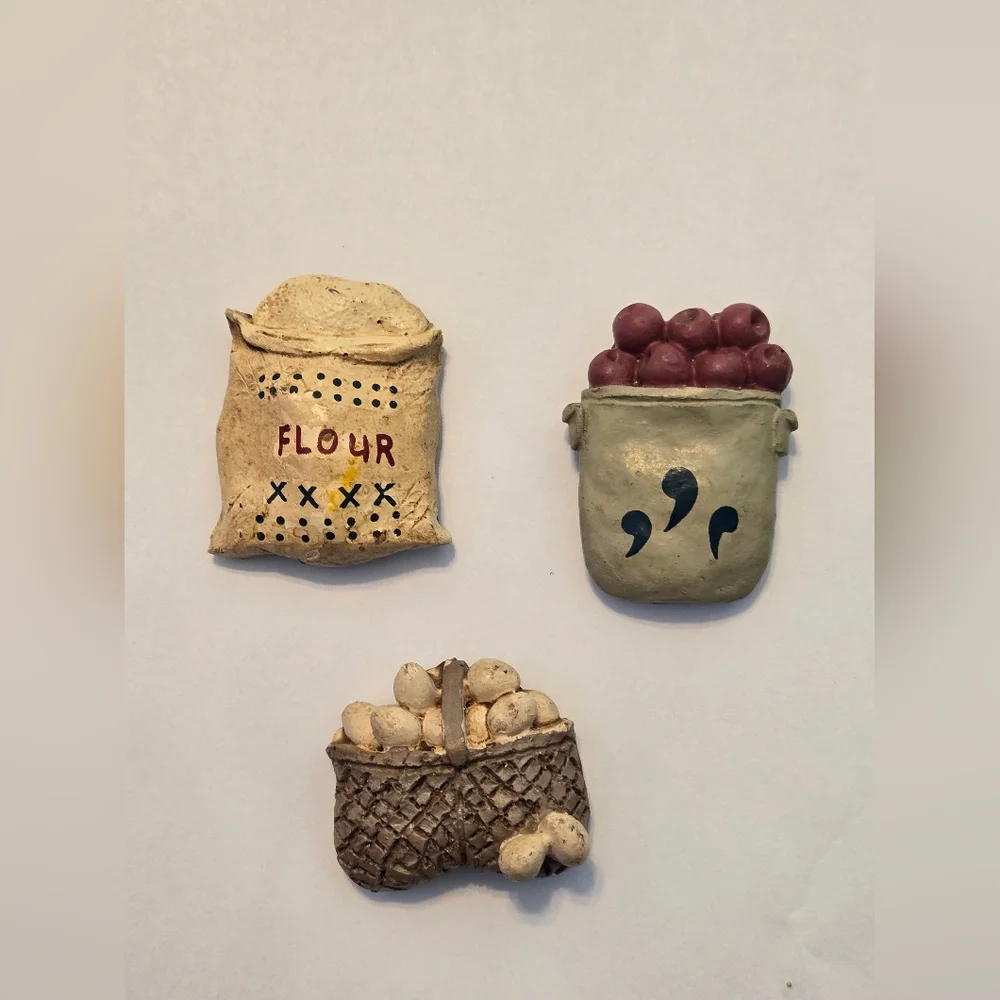 Vintage, Set of three magnets. Country style.